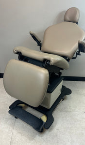 Midmark 419 Procedure Chair (Preowned)