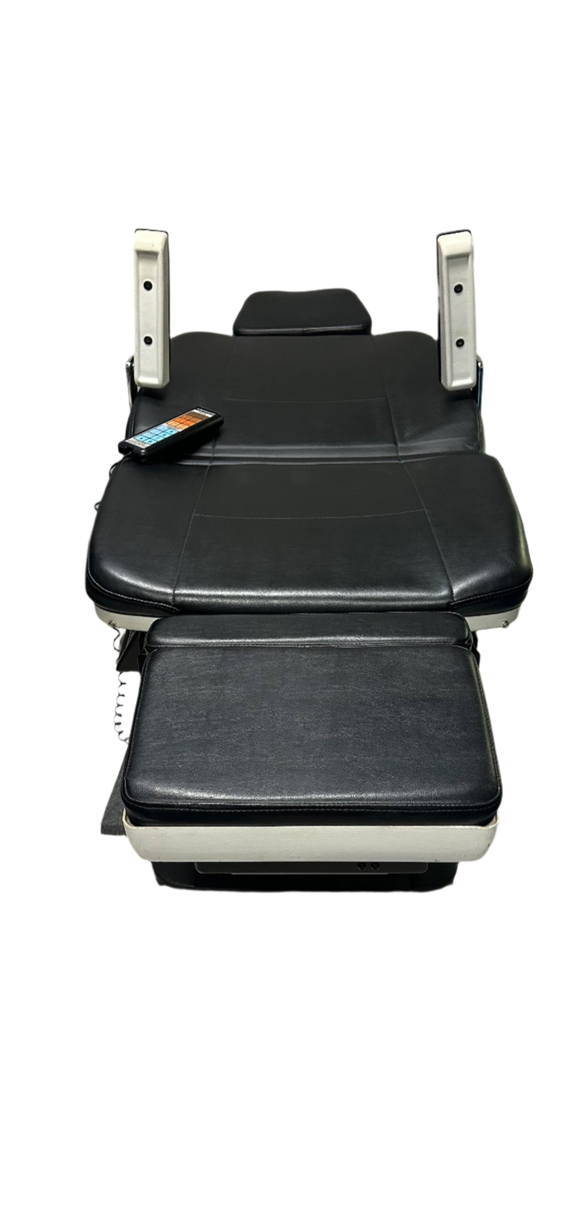 Preowned Midmark 411 Procedure Chair