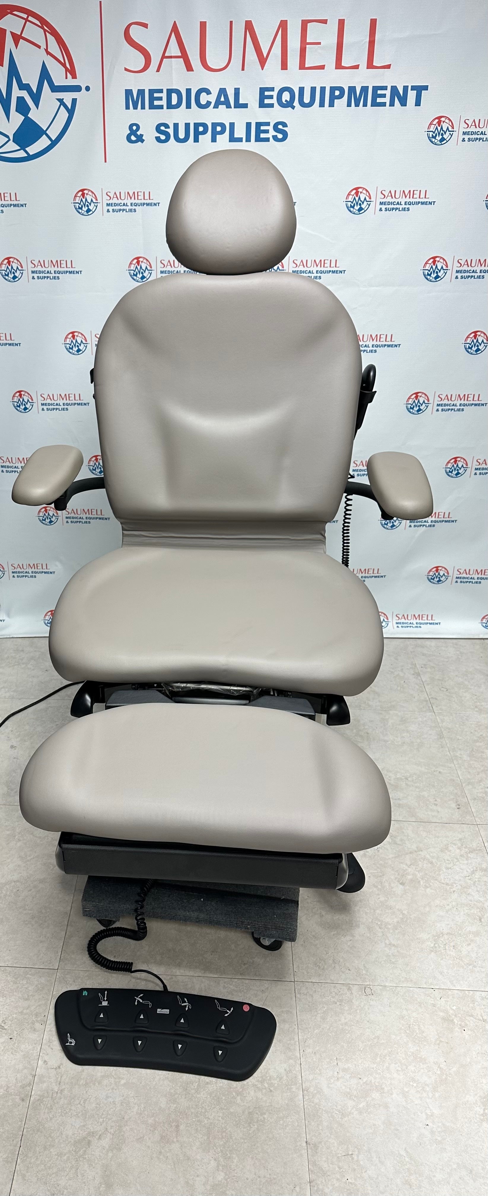 Midmark 630 HumanForm Procedure Chair (Refurbished) – Saumell Medical ...