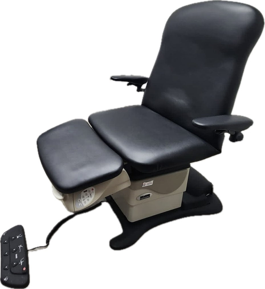 Midmark 647 Podiatry Chair