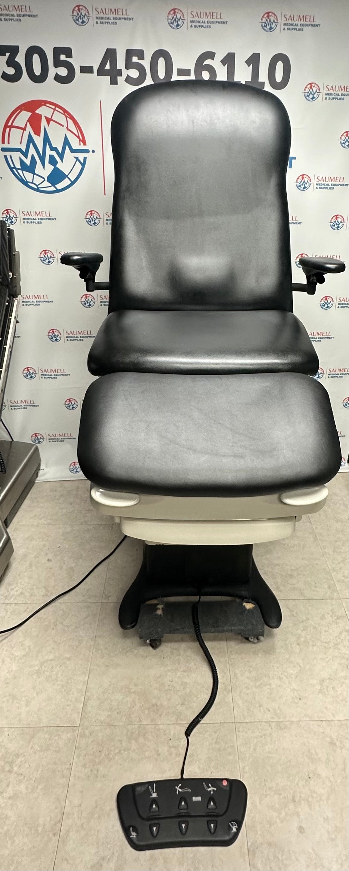 Midmark 647 Podiatry Chair